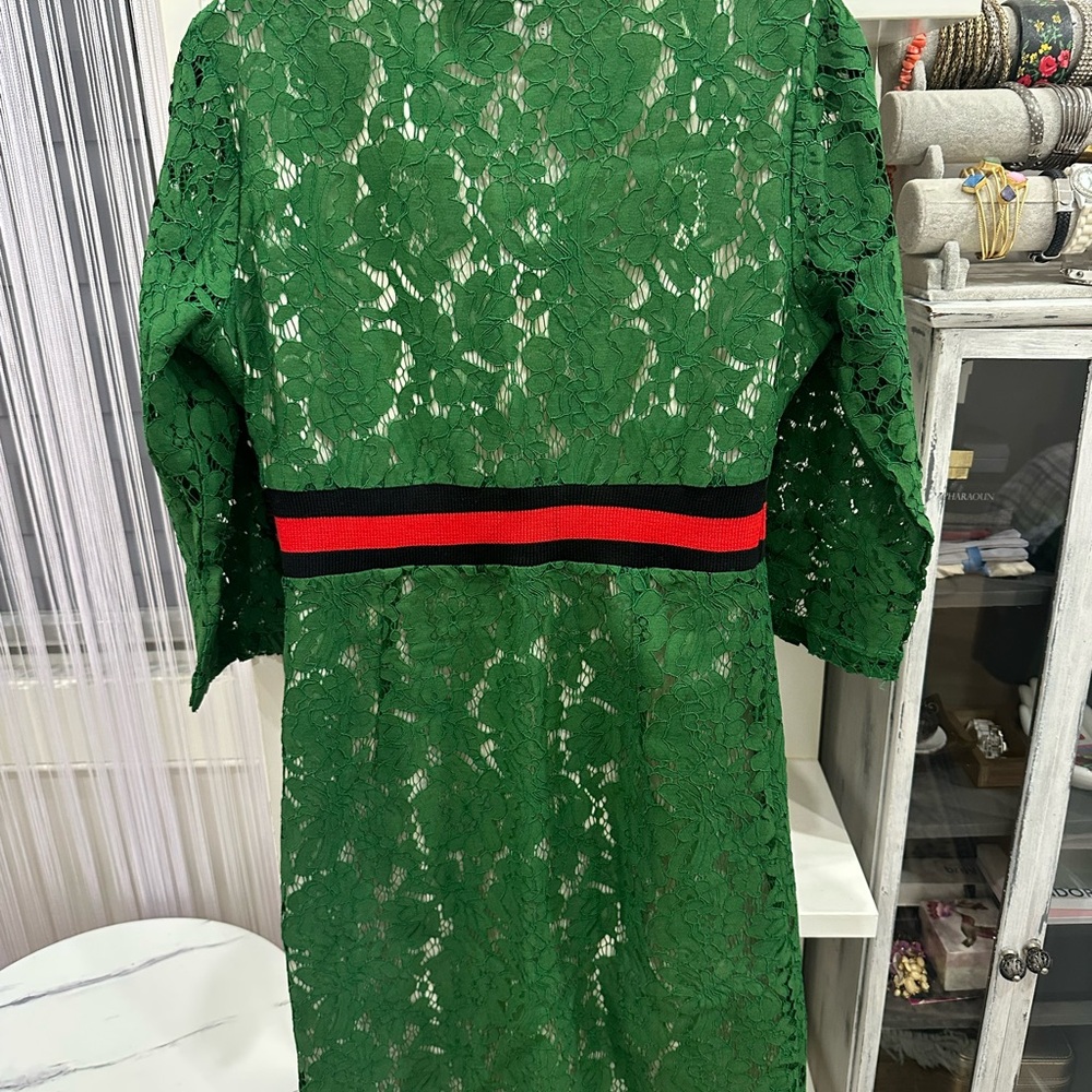 Gucci Emerald Lace Dress with Red Accents - Picture 9 of 16